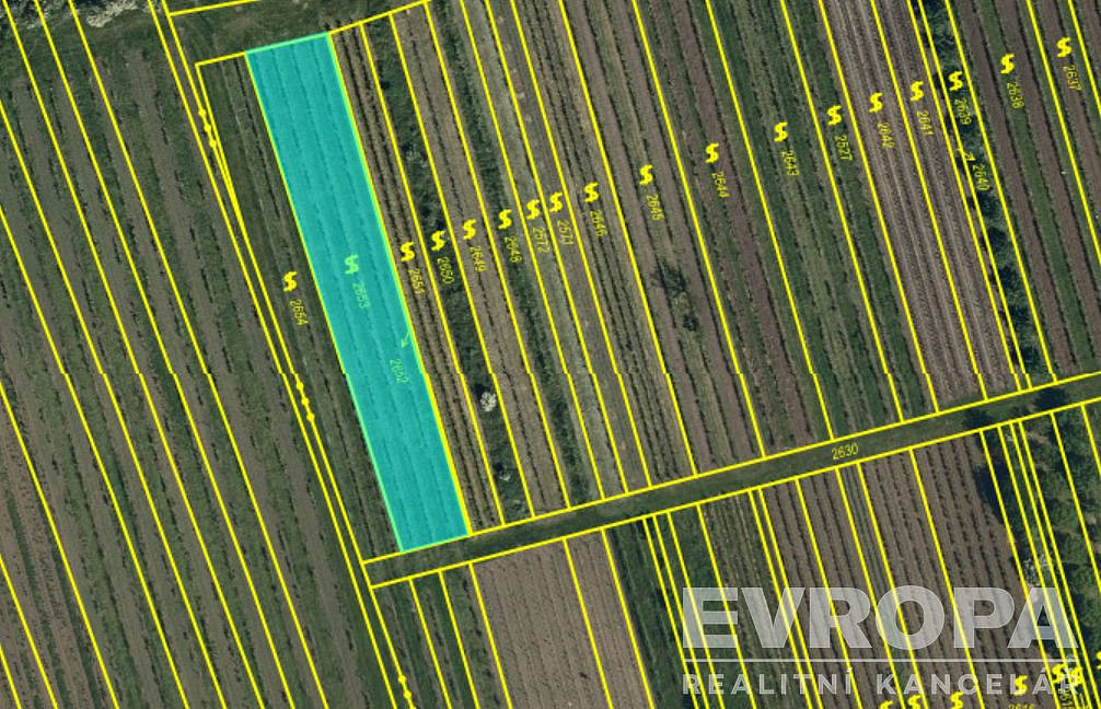 Prodej pole 138 m²