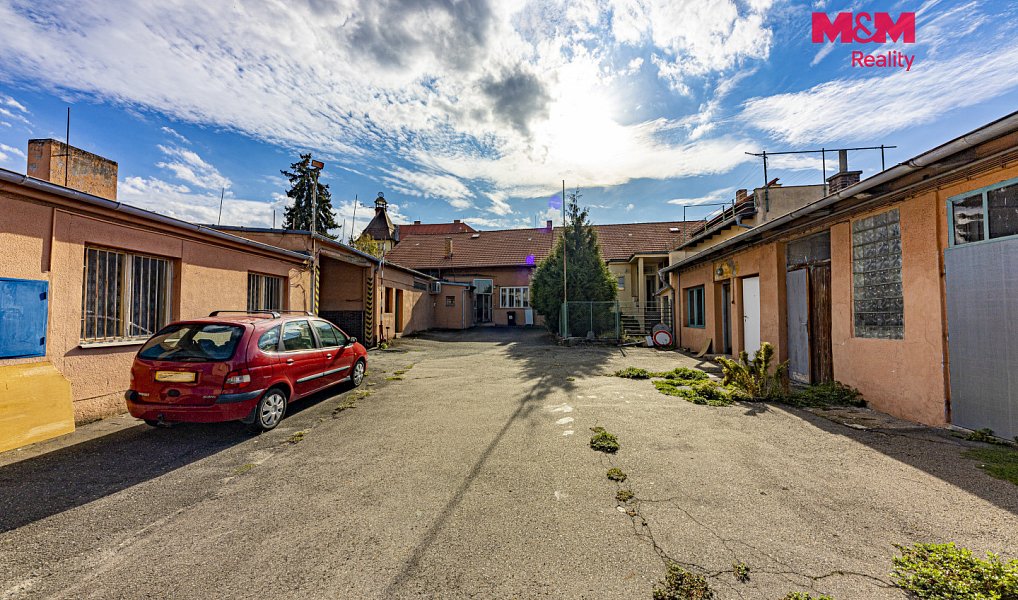 Pronájem obchodních prostor 890 m², Čáslav – náhled fotky 3