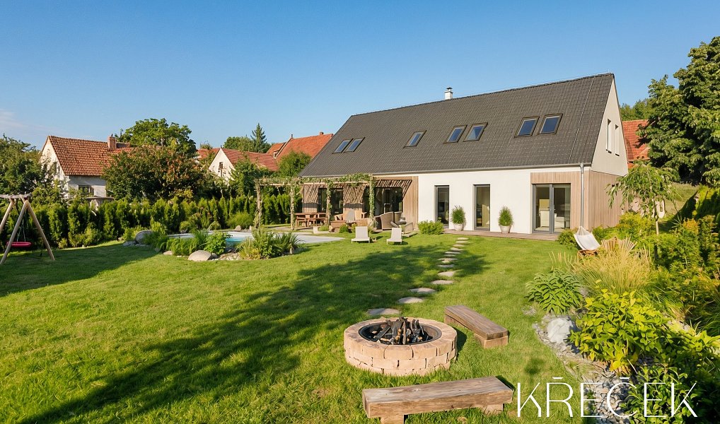 Prodej stavebního pozemku 1 792 m², Kaly – náhled fotky 12