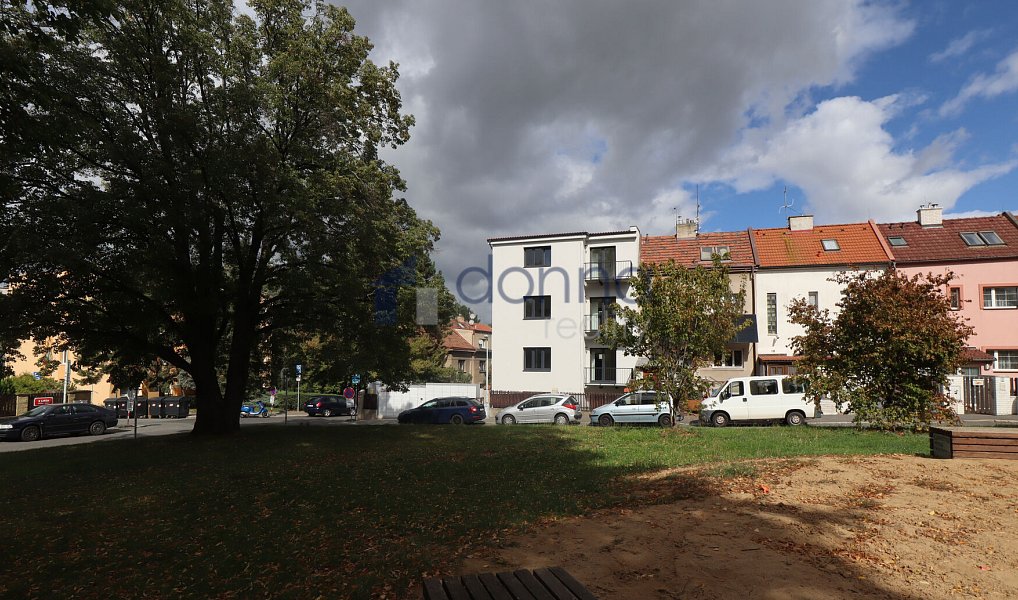 Pronájem bytu 2+kk 45 m², Praha – náhled fotky 9