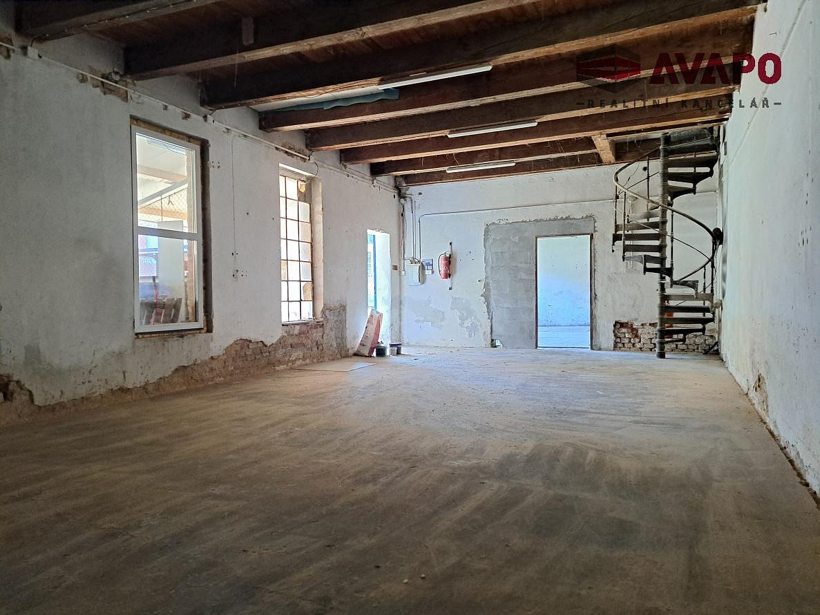 Pronájem výrobních prostor 85 m²
