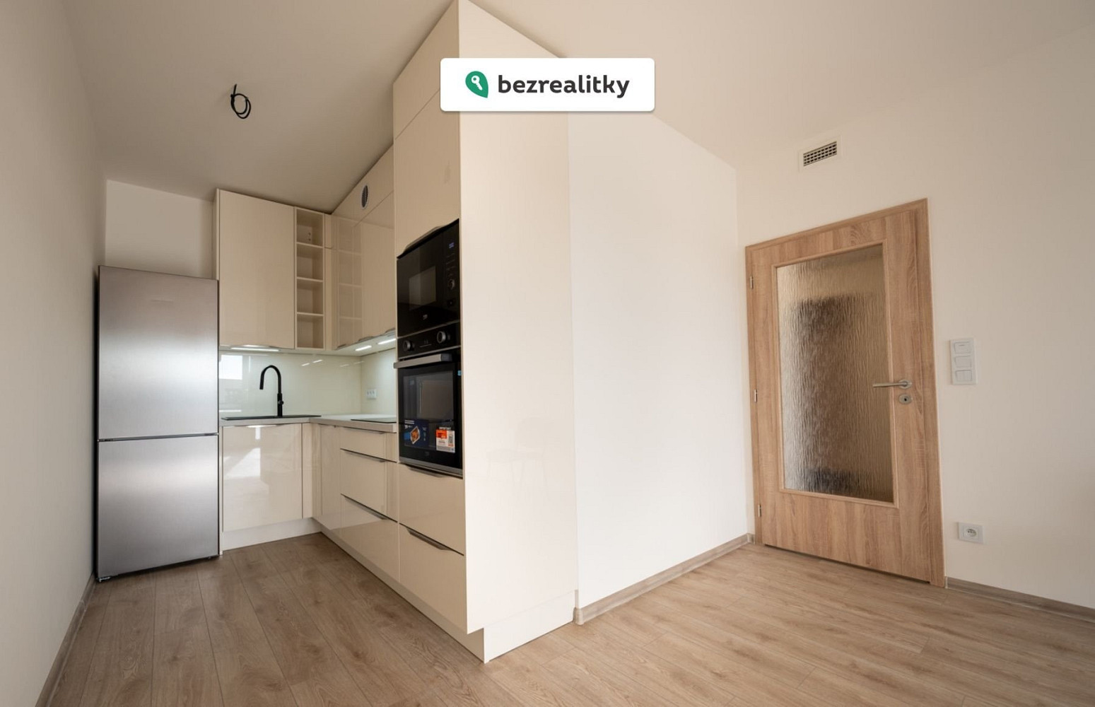Prodej bytu 2+kk 60 m² – pohled 4