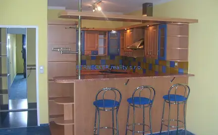 Pronájem bytu 2+kk 56 m², Štefánikova, Hradec Králové - Moravské Předměstí