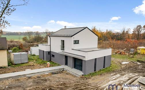 Prodej domu 150 m² s pozemkem 636 m², Újezdeček, okres Teplice