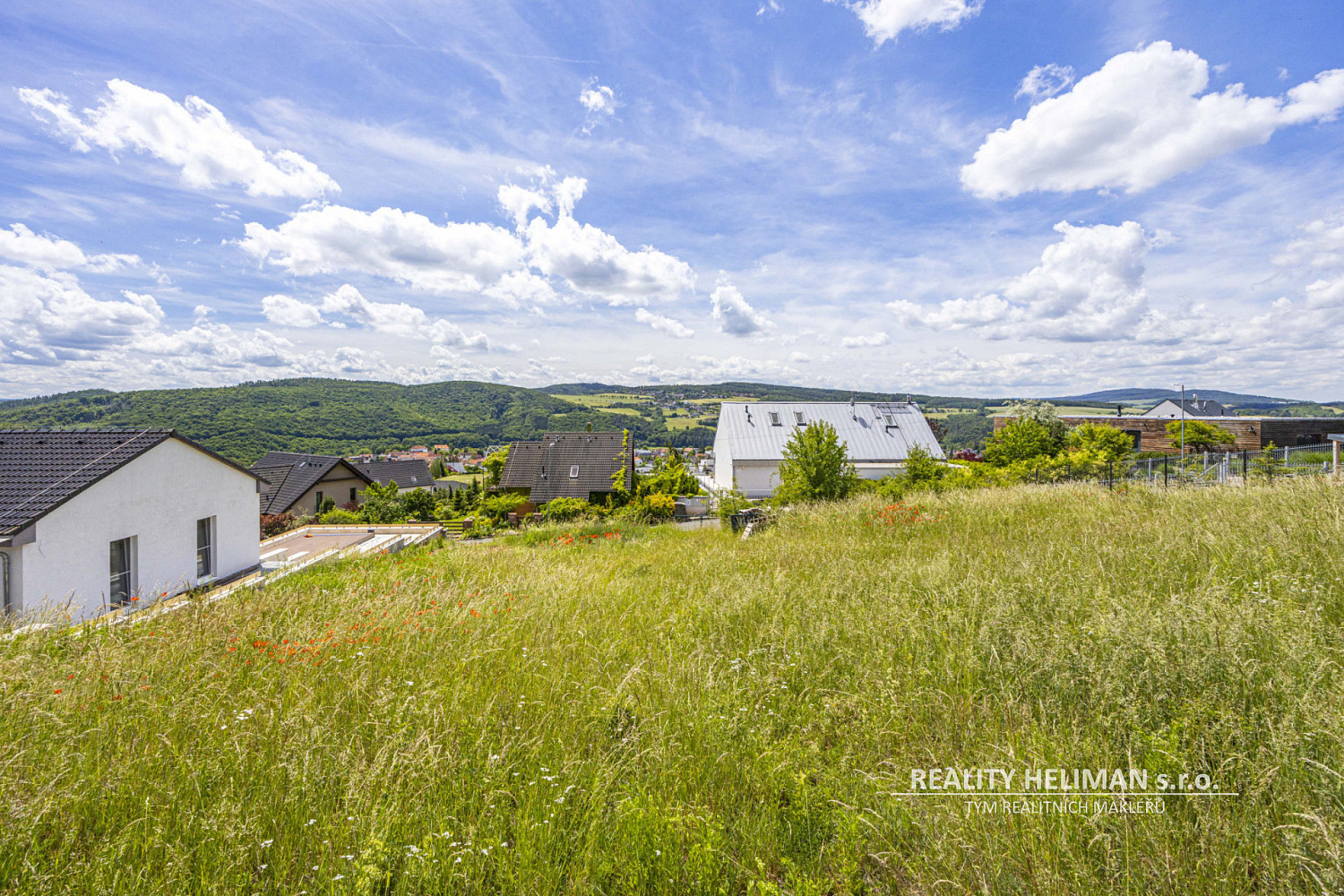Prodej stavebního pozemku 1 037 m² — photo 4