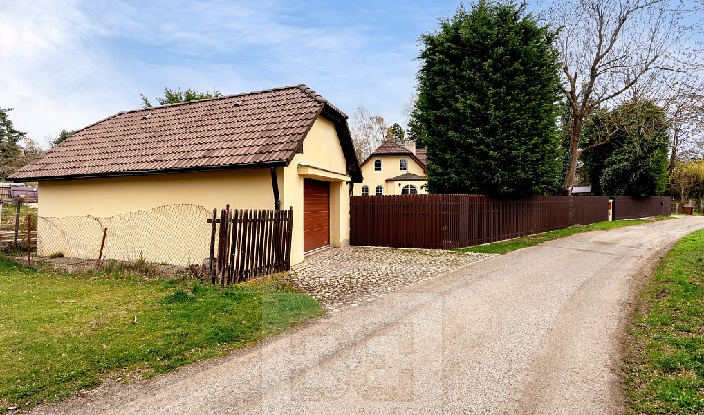 Prodej domu 170 m² s pozemkem 1 332 m², Kunice – náhled fotky 8