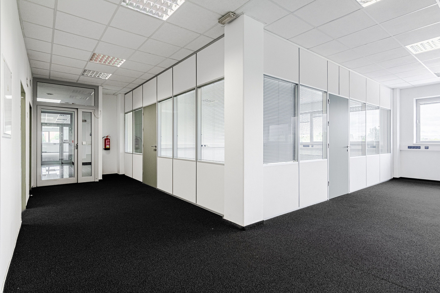 Pronájem kanceláře 225 m²