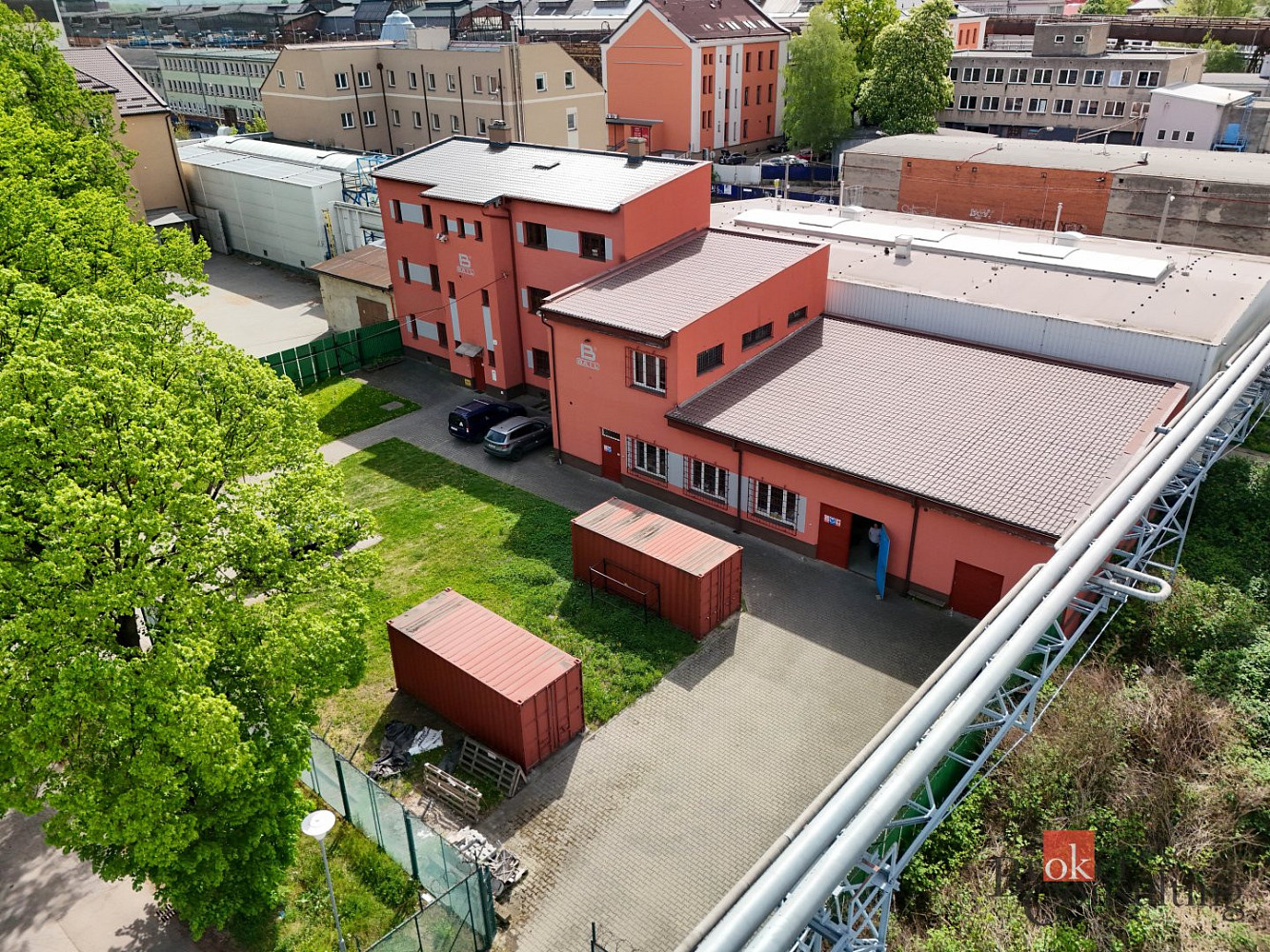 Prodej skladovacích prostor 601 m²