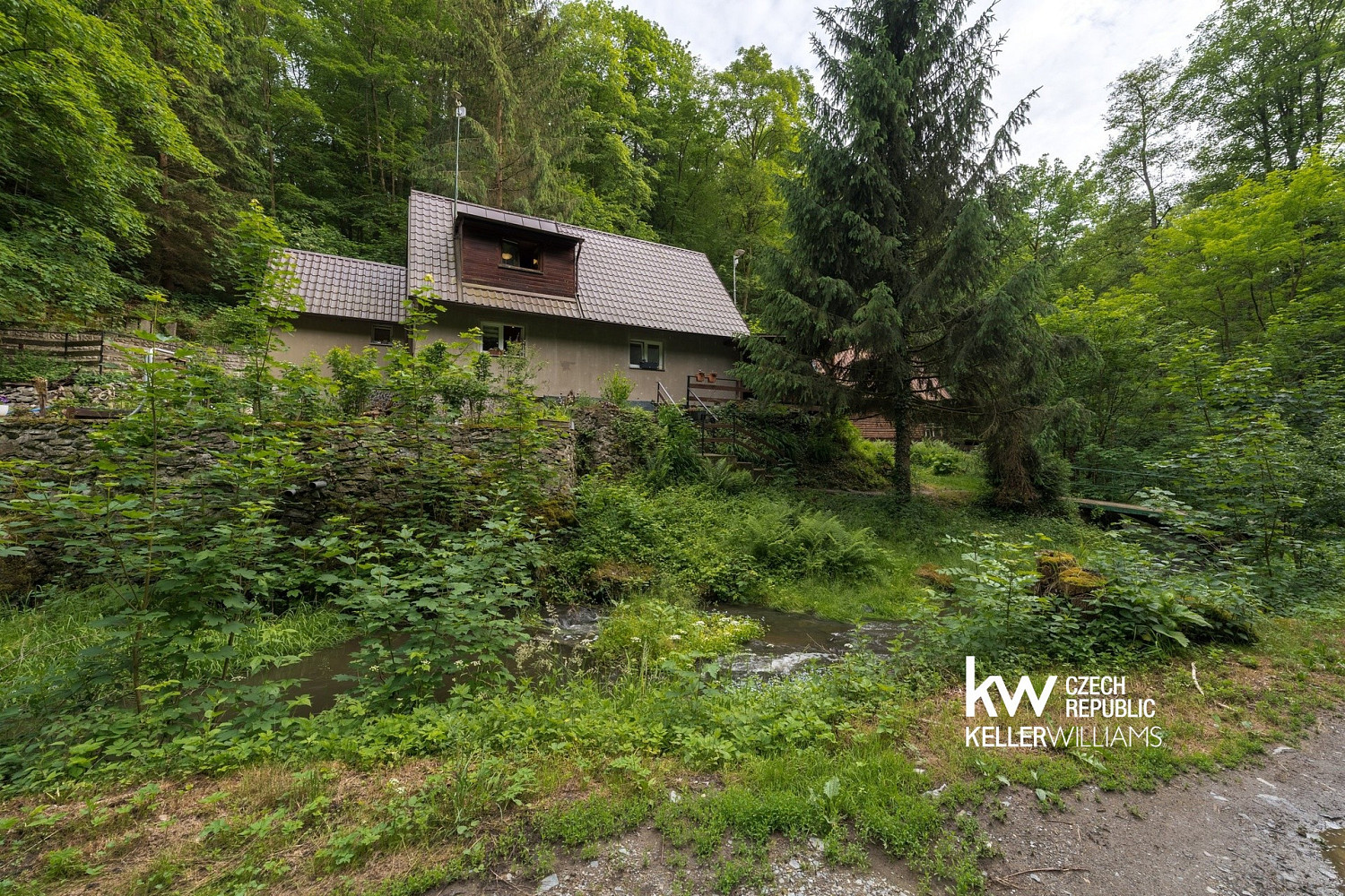 Prodej chaty/chalupy 109 m² s pozemkem 341 m² – fotografie 2