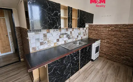 Prodej bytu 2+1 50 m², Ervěnická, Jirkov, okres Chomutov