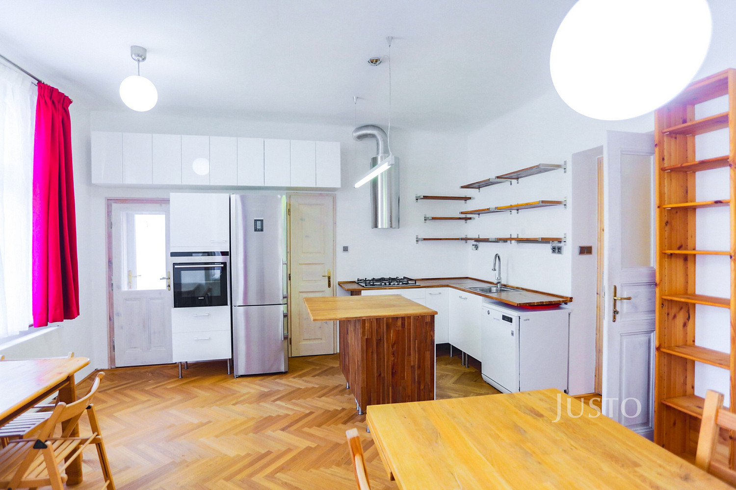 Pronájem bytu 2+1 78 m² – fotografie 3