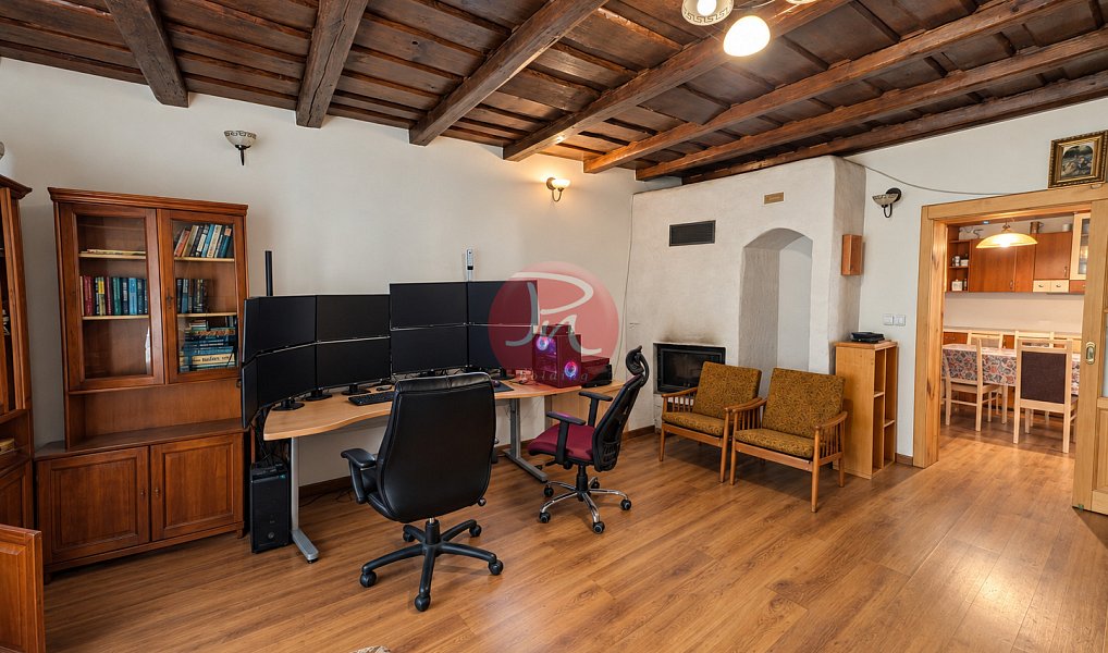 Prodej domu 340 m² s pozemkem 1 272 m², Hranice – náhled fotky 7