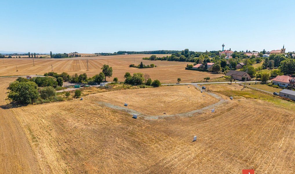 Prodej stavebního pozemku 943 m², Dolní Přím – náhled fotky 3