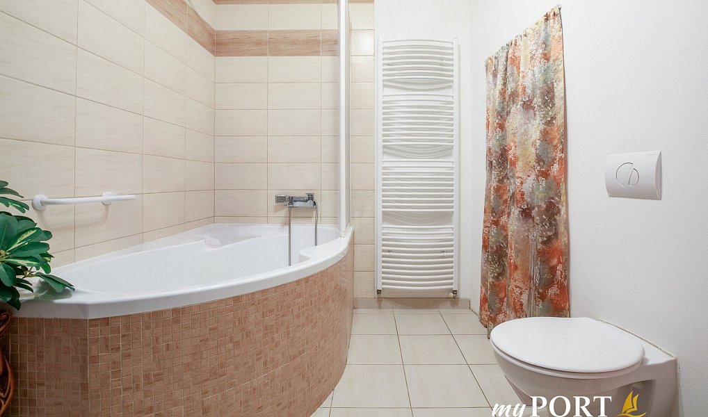 Prodej domu 322 m² s pozemkem 445 m², Chyše – náhled fotky 16