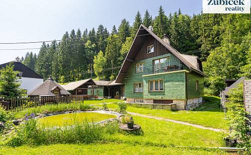 Prodej domu 550 m² s pozemkem 1 419 m², Velké Karlovice, okres Vsetín