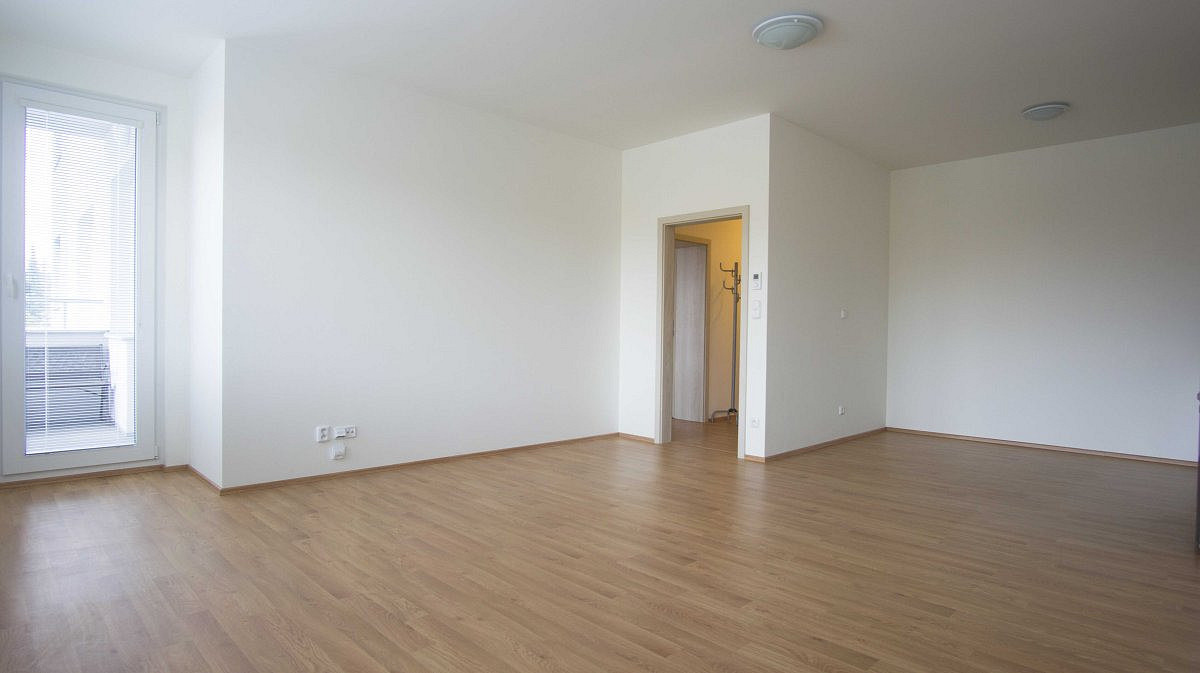 Pronájem bytu 2+kk 62 m² – pohled 4