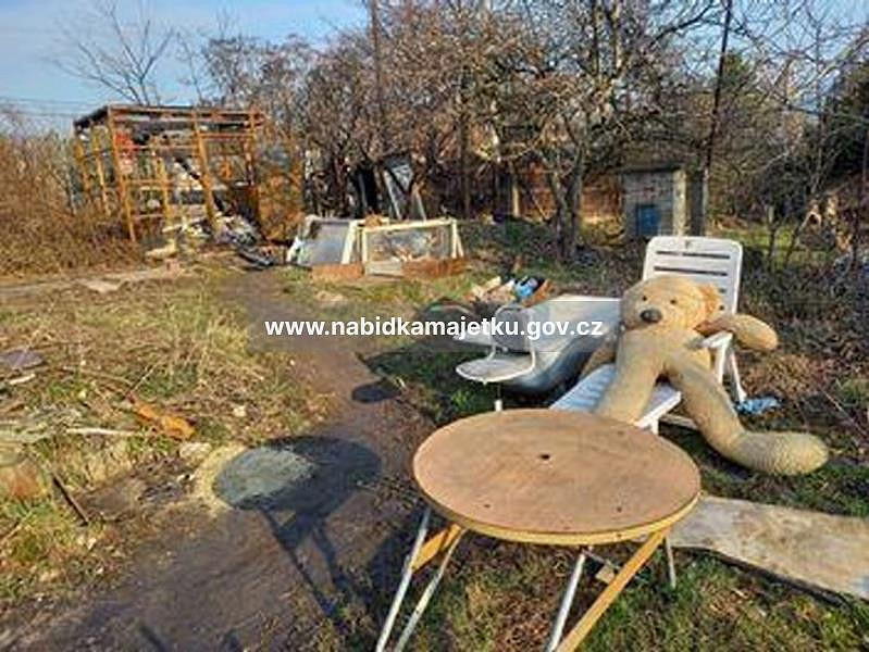 Prodej pozemku 1 500 m² – fotografie 2