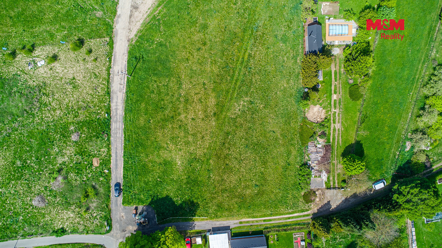 Prodej stavebního pozemku 1 043 m² – fotografie 3