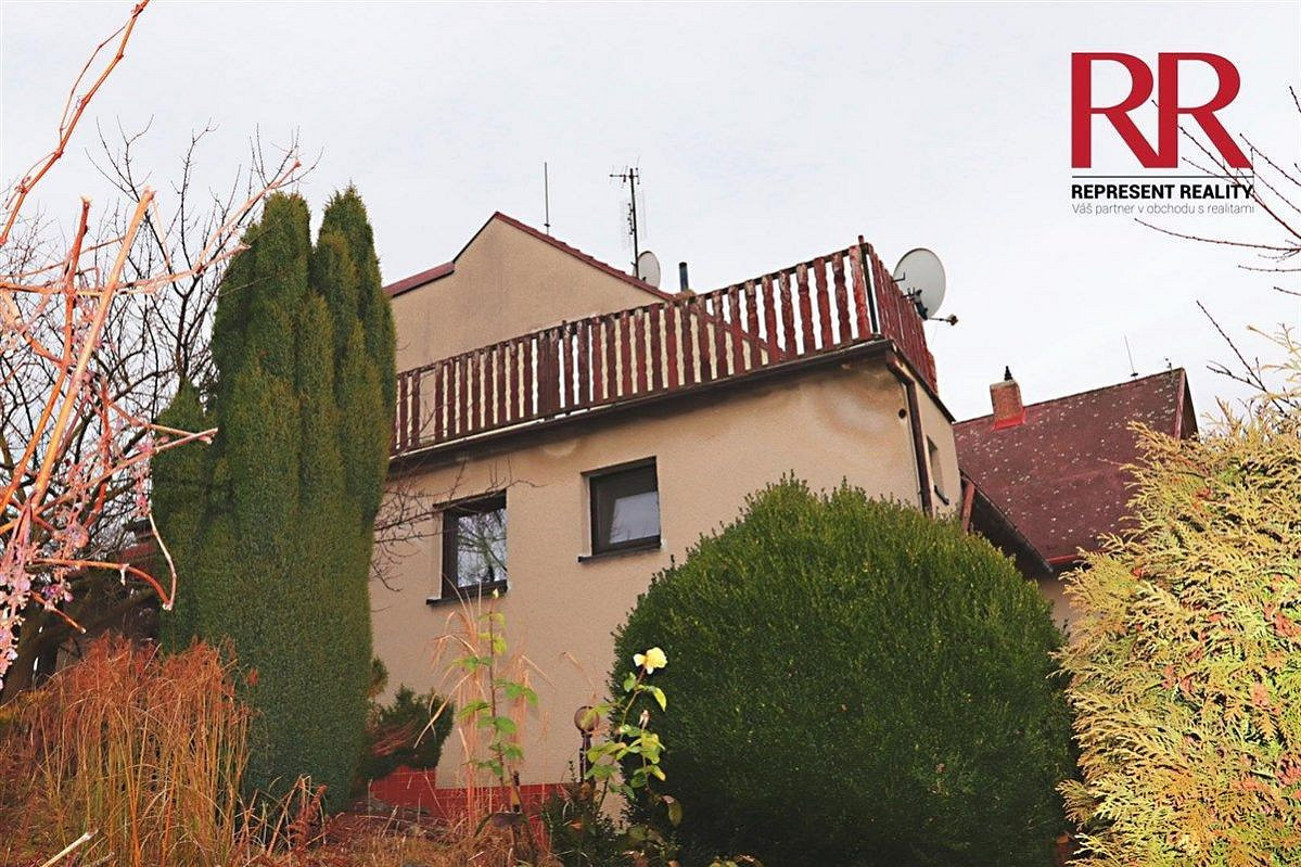 Prodej domu 210 m² s pozemkem 942 m² – fotografie 3