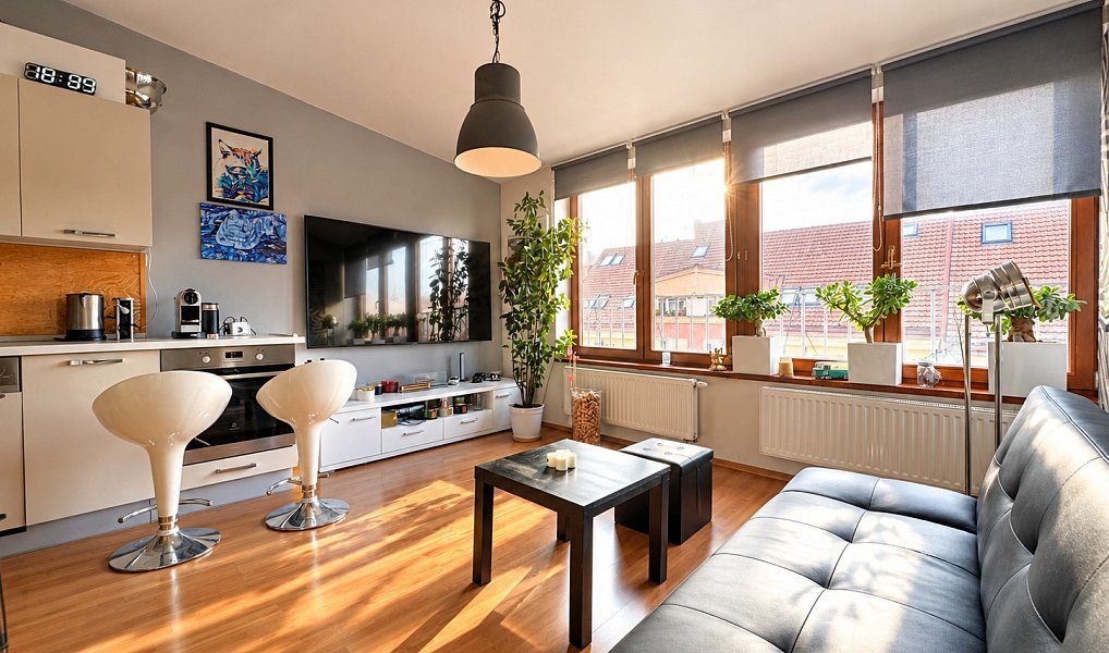 Prodej bytu 2+kk 44 m², Praha – náhled fotky 2