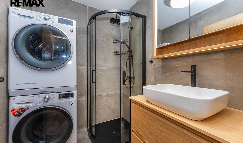 Pronájem bytu 3+kk 72 m², Praha – náhled fotky 3