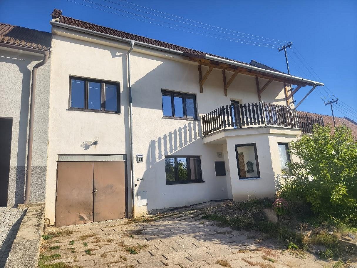 Prodej domu 420 m² s pozemkem 1 227 m²