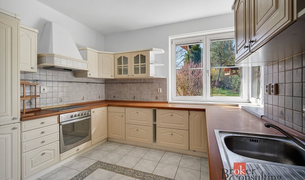 Prodej domu 258 m² s pozemkem 1 347 m², Praha – náhled fotky 19