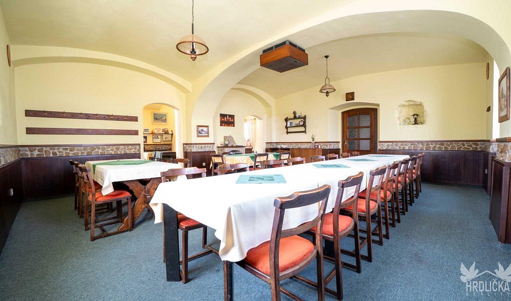 Prodej restaurace 340 m², Strakonice – náhled fotky 3
