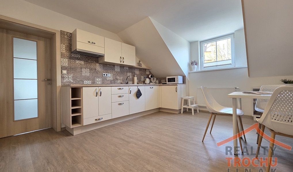 Prodej komerčního objektu (jiného typu) 715 m², Trutnov – náhled fotky 18