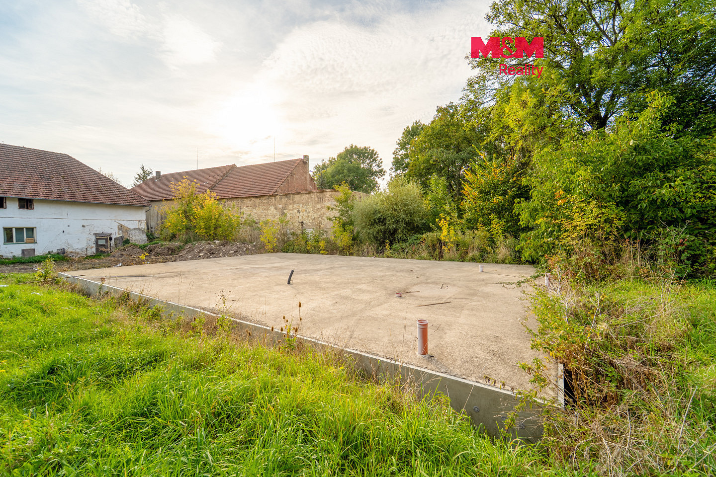 Prodej stavebního pozemku 2 297 m²