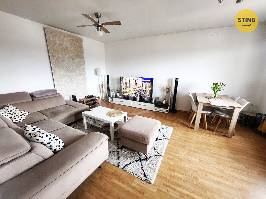 Pronájem bytu 3+1 85 m² — photo 2