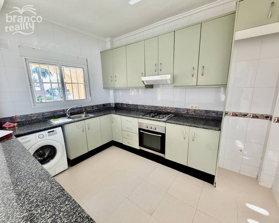 Prodej domu 320 m² s pozemkem 500 m² — photo 4