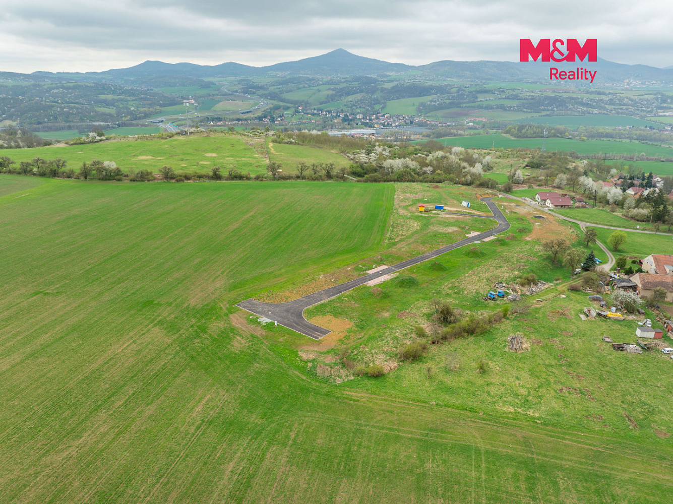 Prodej stavebního pozemku 1 032 m² – fotografie 5