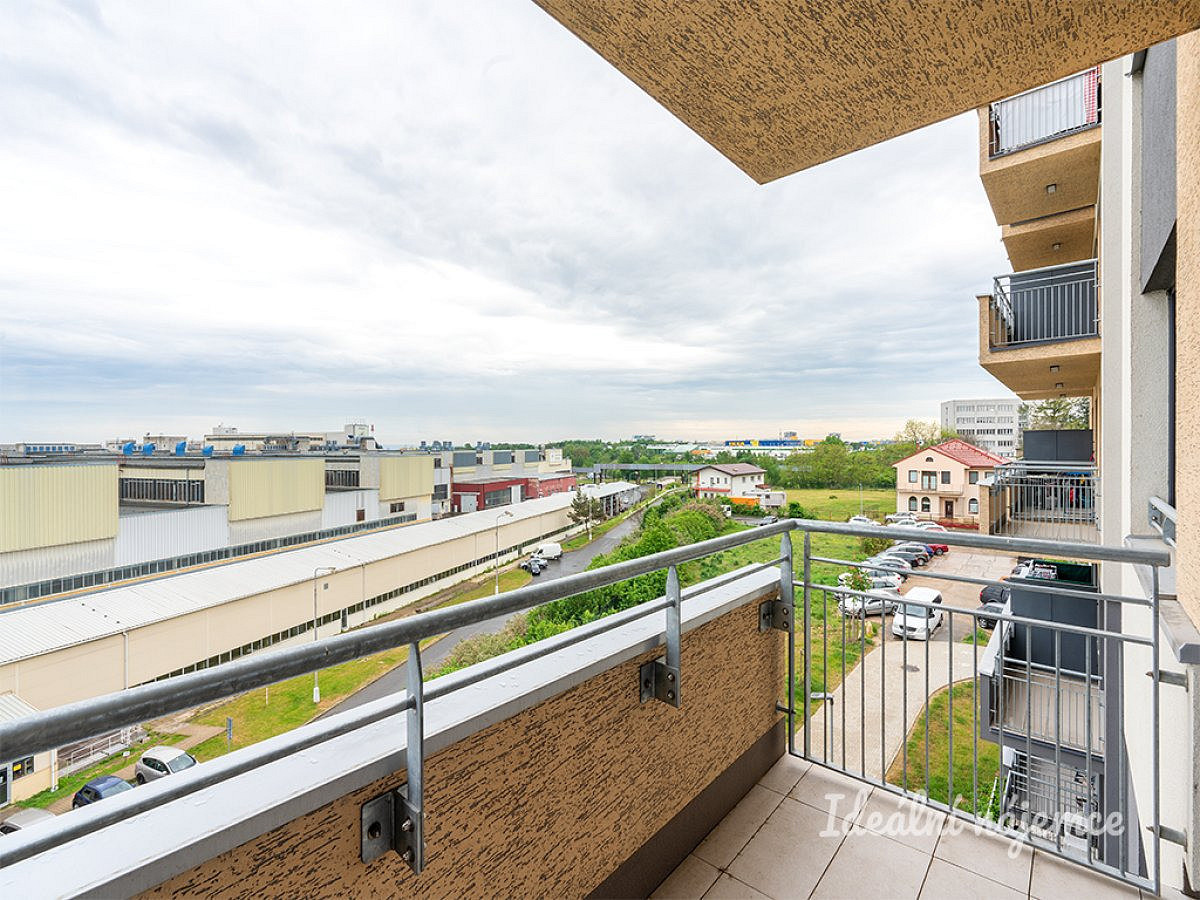 Pronájem bytu 2+kk 51 m² - Więcej