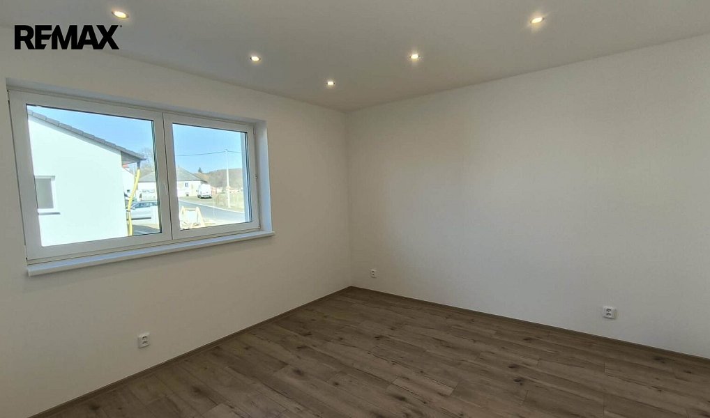 Prodej domu 98 m² s pozemkem 581 m², Vrbice – náhled fotky 12