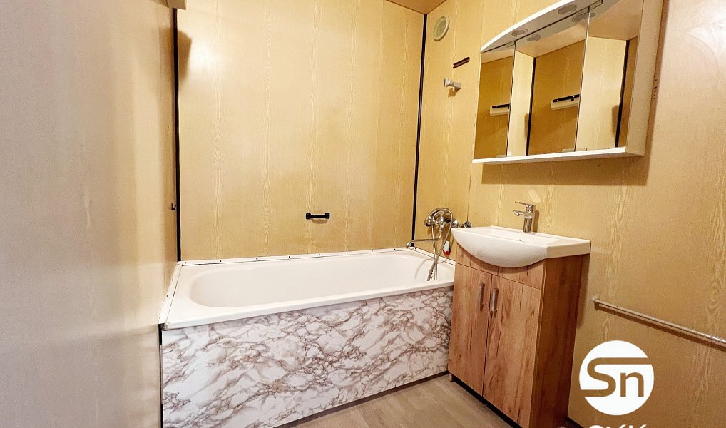 Pronájem bytu 3+1 70 m², Králův Dvůr – náhled fotky 10