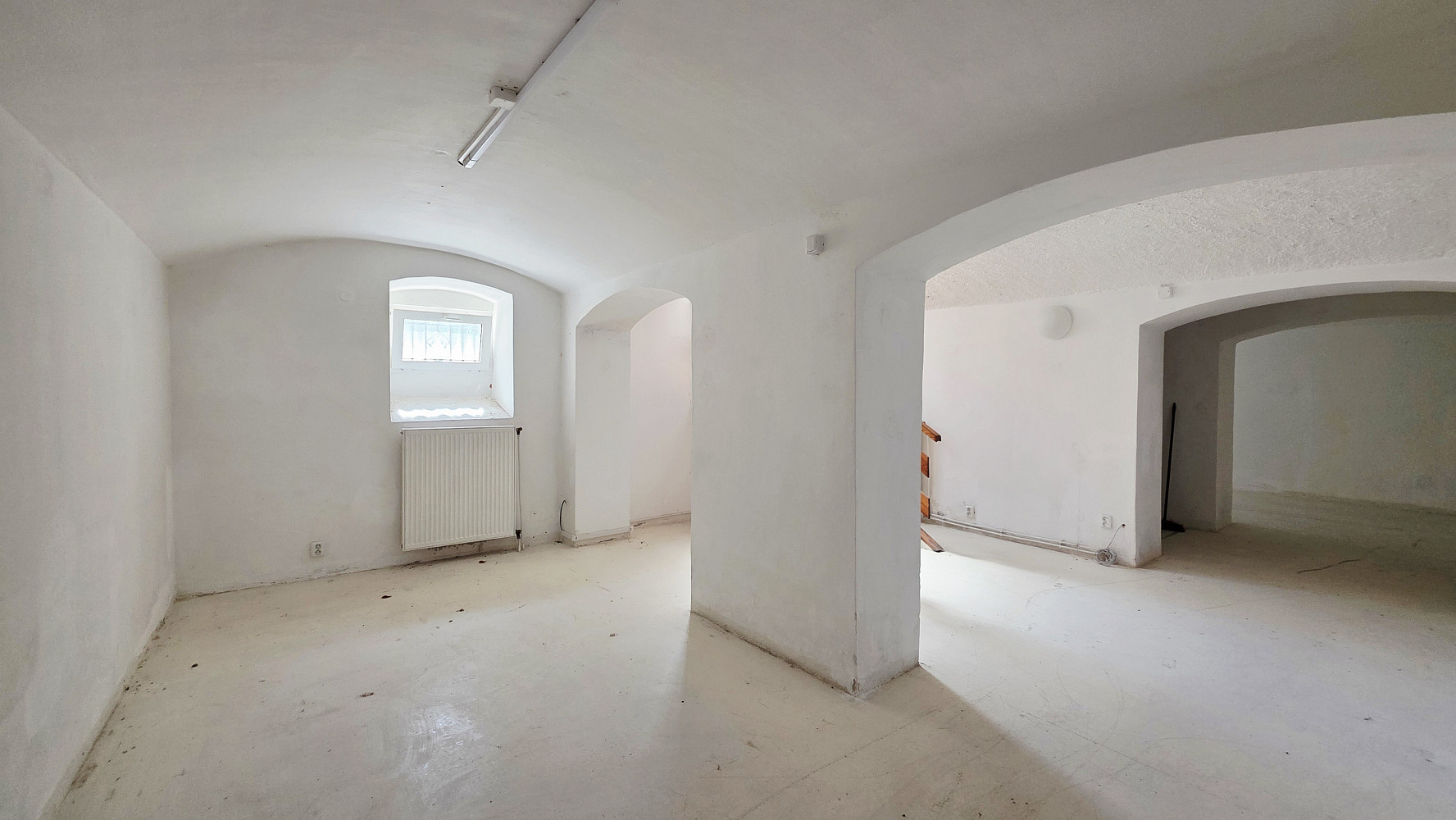 Pronájem obchodních prostor 86 m² – fotografie 3
