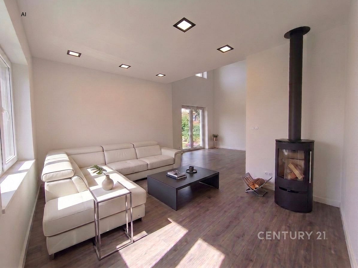 Prodej domu 200 m² s pozemkem 437 m² – fotografie 3