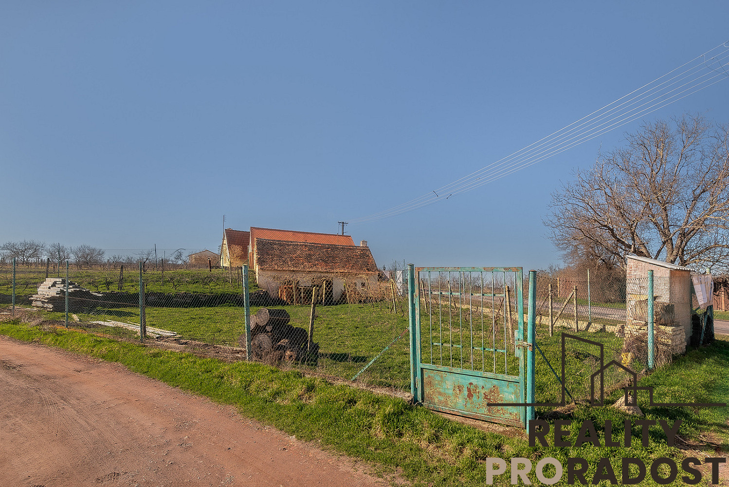 Prodej stavebního pozemku 450 m² – fotografie 3