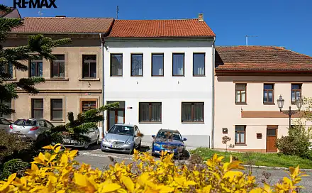 Prodej nájemního domu, činžáku 193 m², Palackého náměstí, Hořovice, okres Beroun