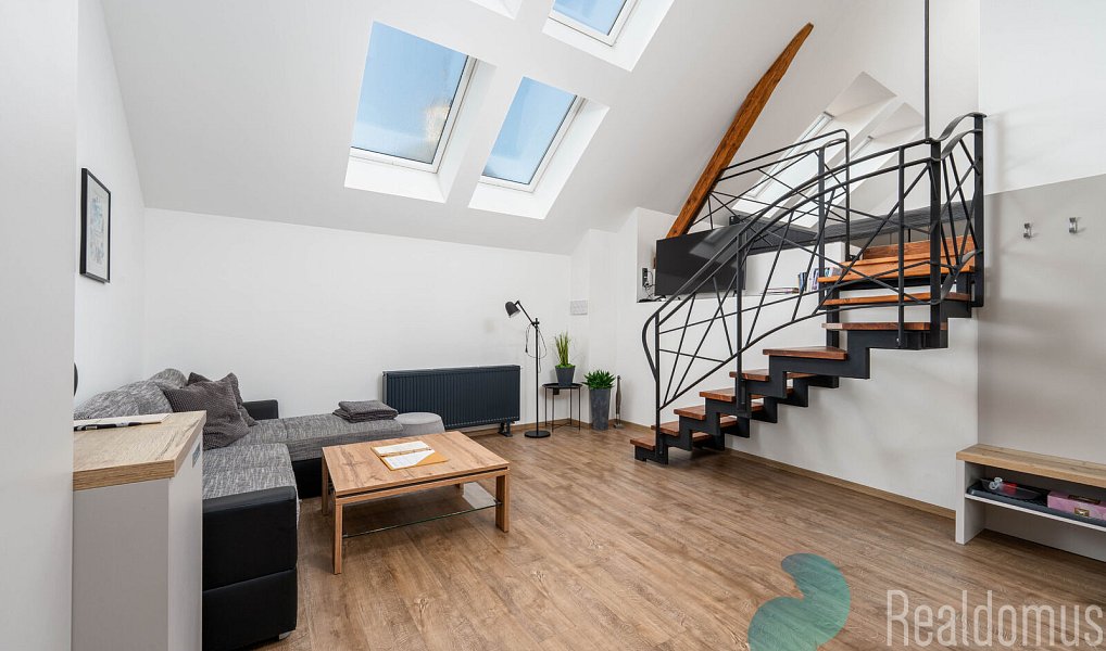 Prodej ubytovacího objektu 953 m², Sepekov – náhled fotky 18