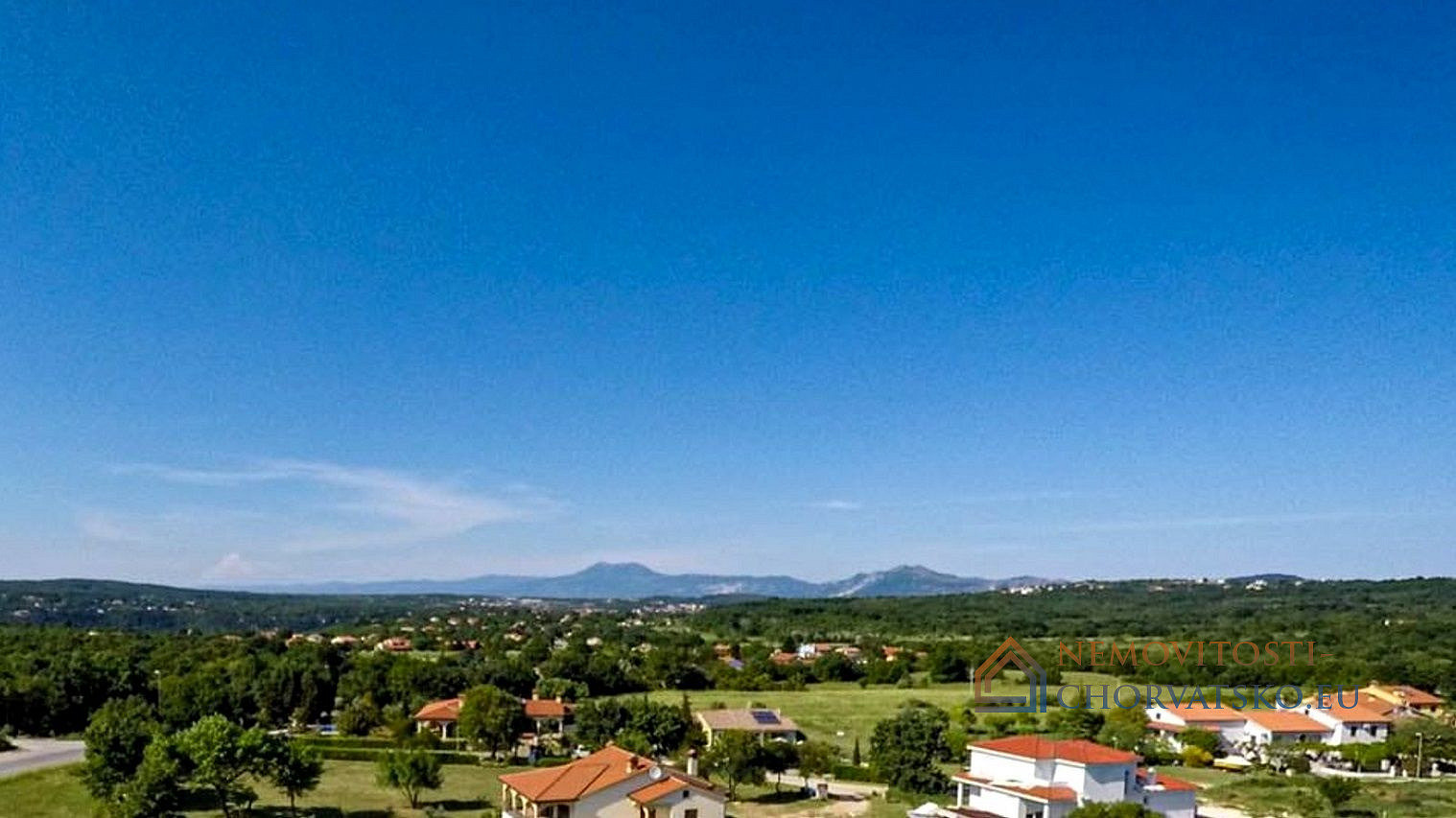 Prodej stavebního pozemku 22 040 m² - Widok 3