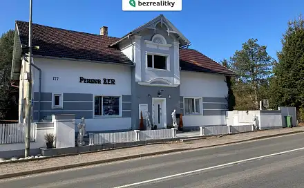 Prodej domu 241 m² s pozemkem 2 752 m², Meziměstí - Starostín, okres Náchod