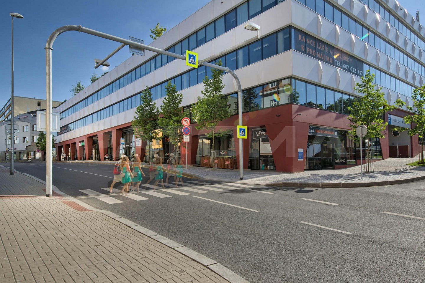 Pronájem kanceláře 1 055 m²