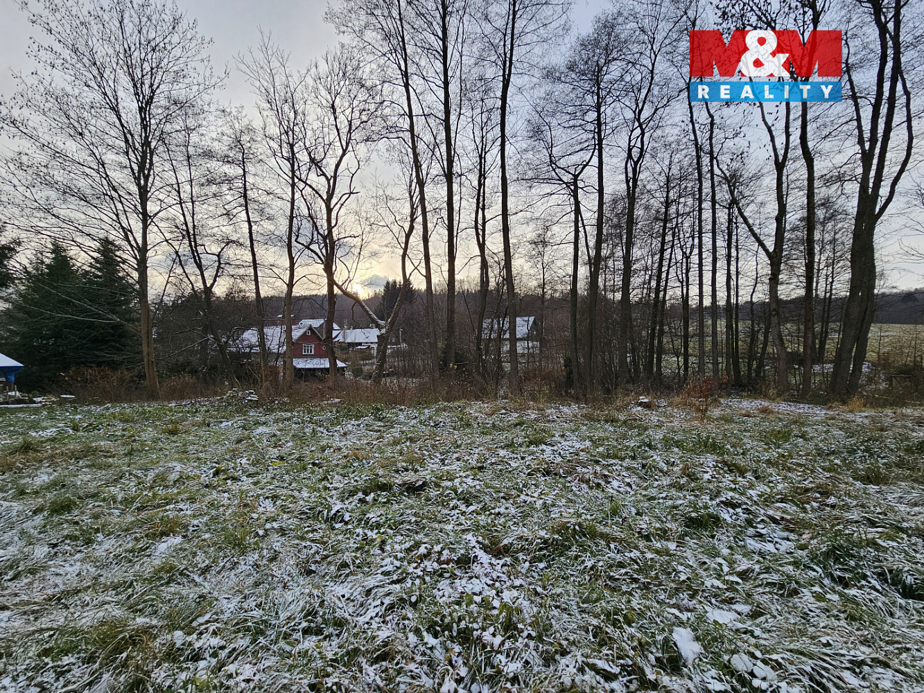 Prodej stavebního pozemku 2 304 m² — photo 2