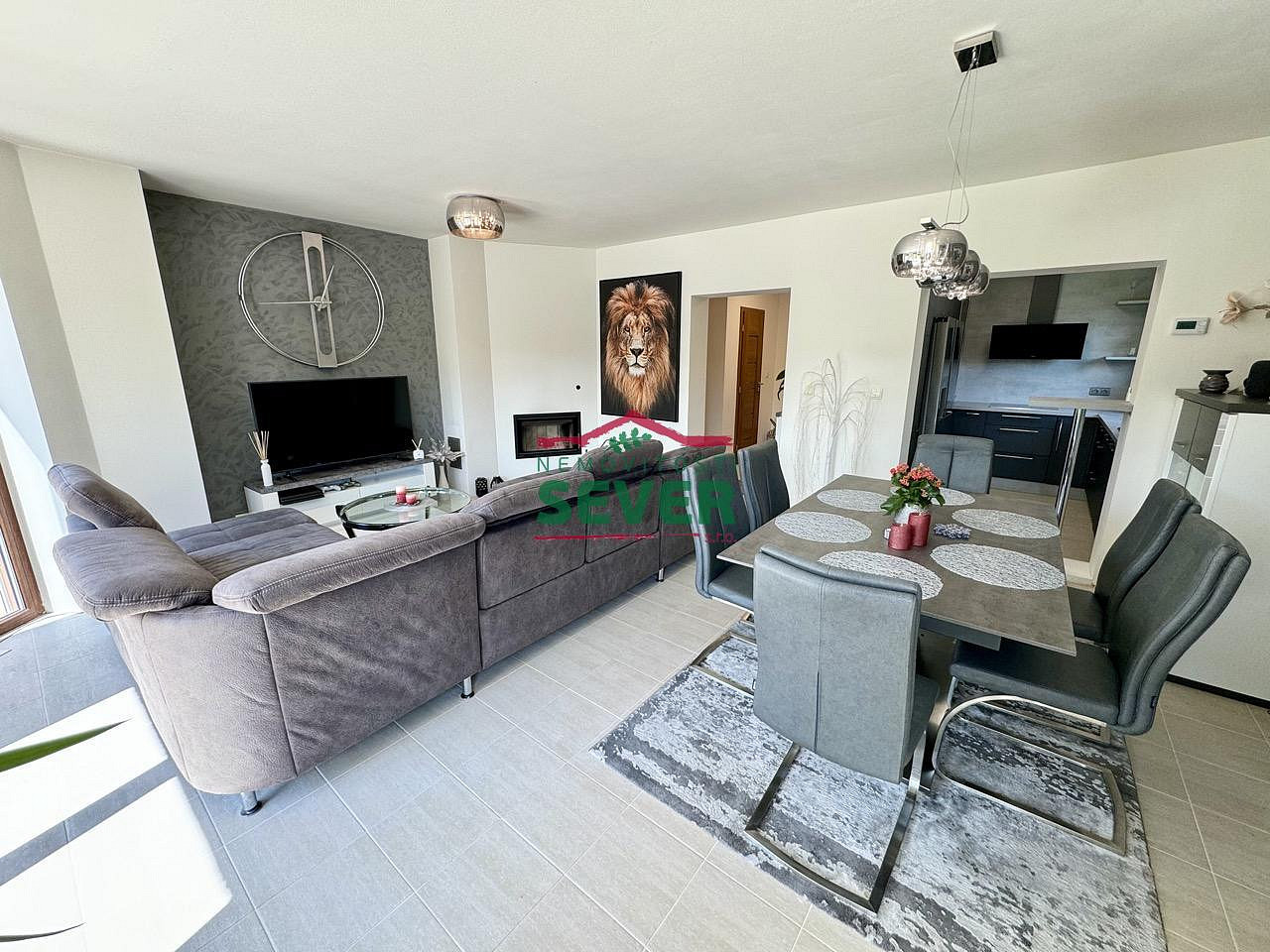Prodej domu 220 m² s pozemkem 571 m² – fotografie 3