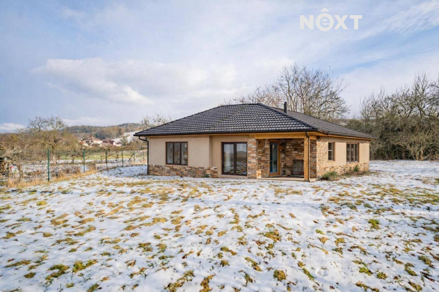 Prodej stavebního pozemku 1 008 m² — photo 2