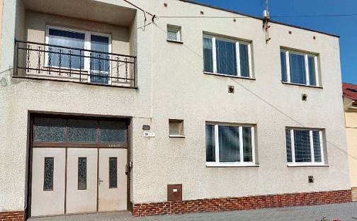 Prodej domu 220 m² s pozemkem 513 m², Husova, Podivín, okres Břeclav