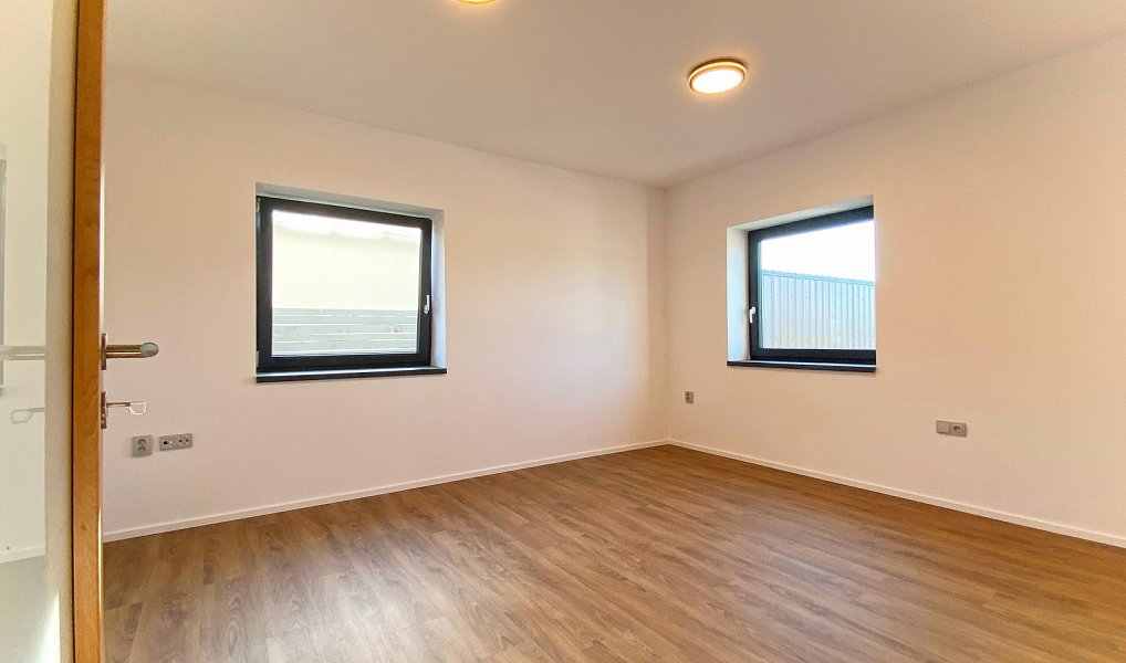 Prodej bytu 4+kk 87 m², Jindřichův Hradec – náhled fotky 5