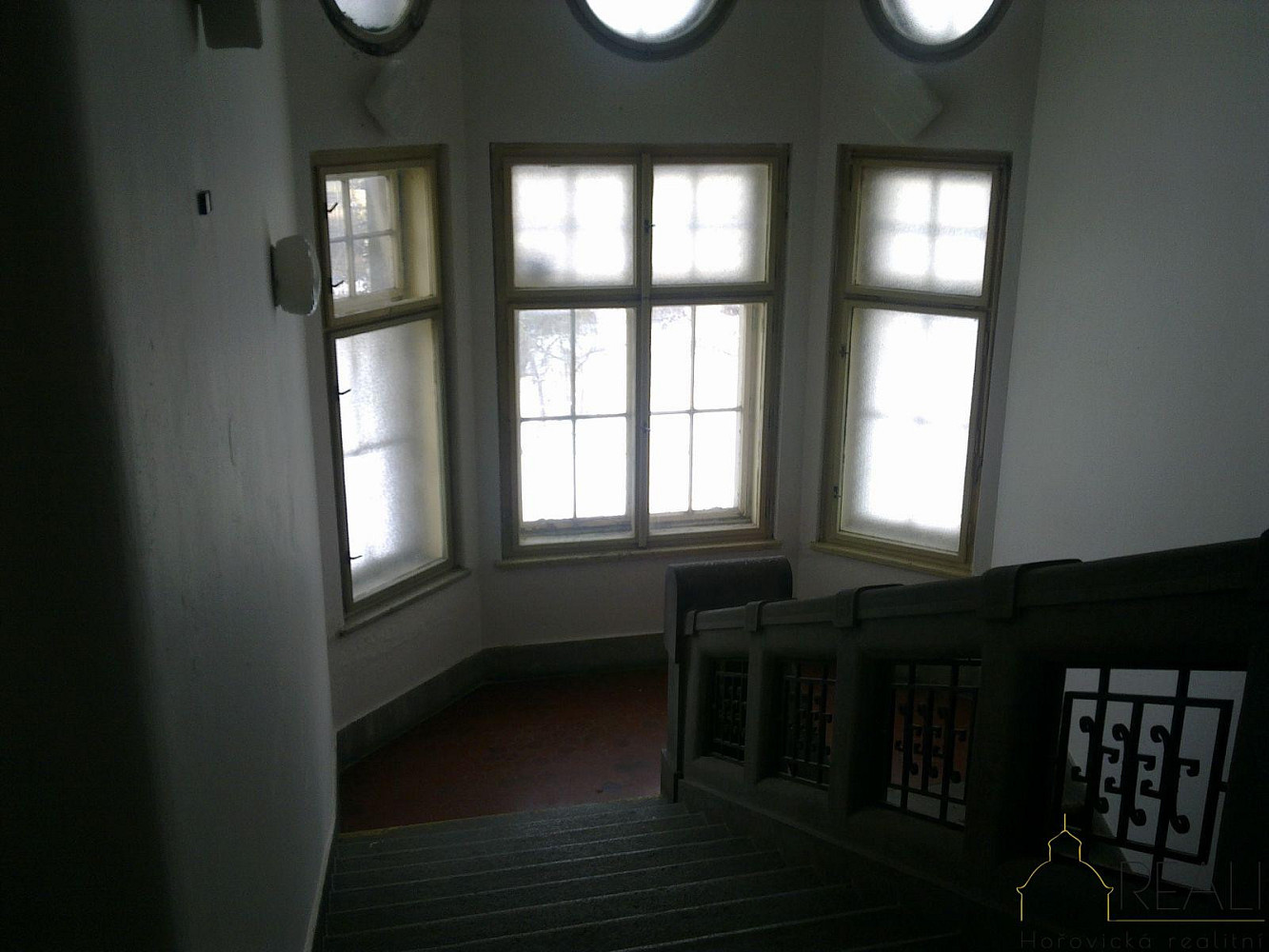 Pronájem kanceláře 36 m² – pohled 2